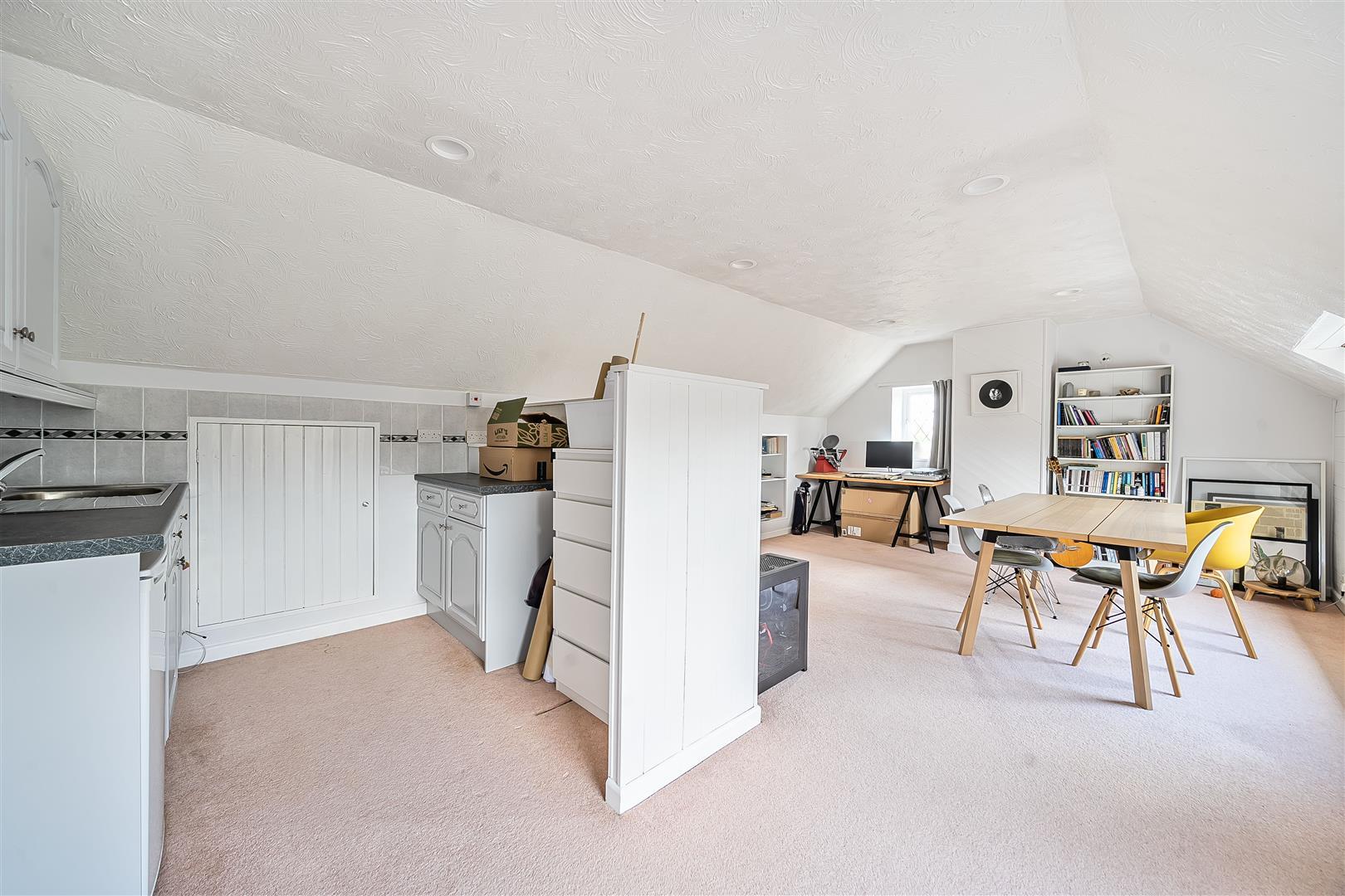 Property Image 569fc688-9711-480a-99f3-7a2b7d5854a0