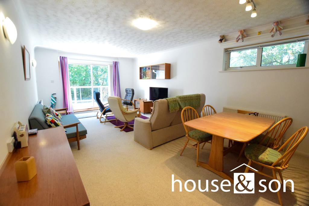 Property Image 56a3685c-d039-4b80-8fd5-56e59479b720
