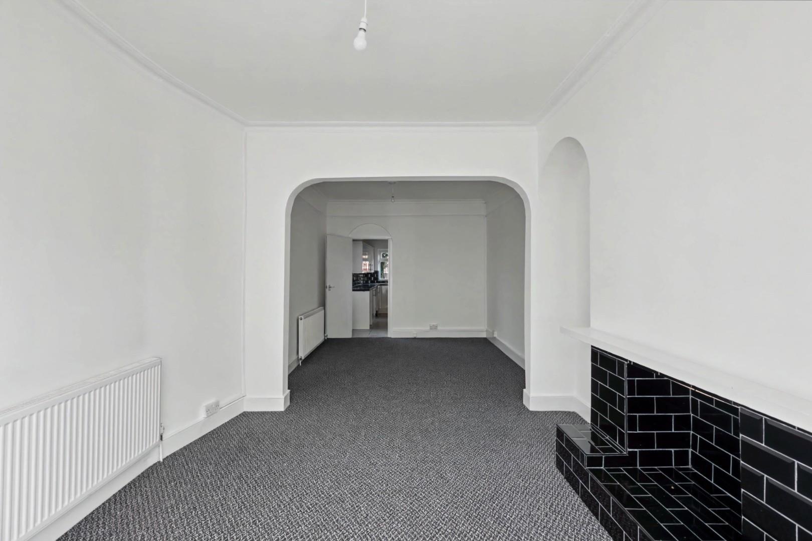 Property Image 56b93b24-4ce9-4c50-aeac-0d6780c7d7af