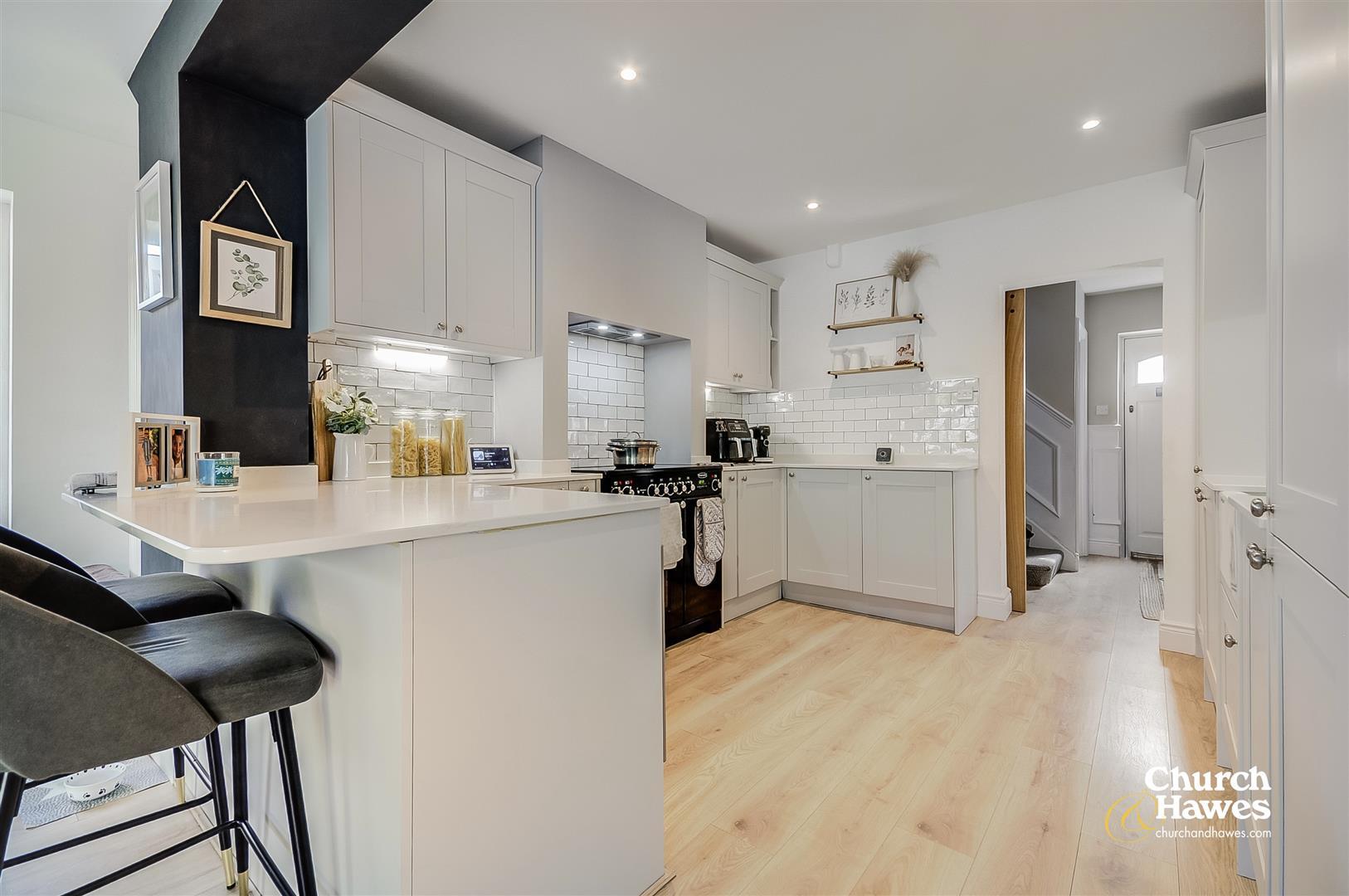 Property Image 56bb1ea4-4d2a-4a58-8a70-20ab461396f0
