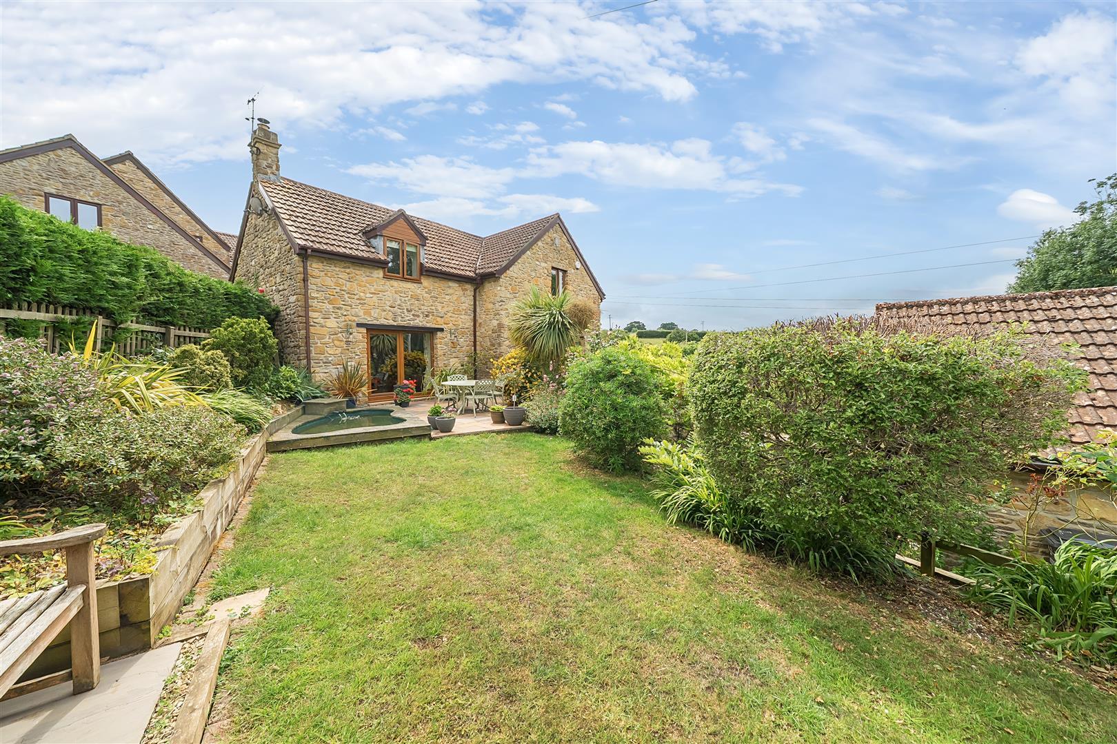 Property Image 56bfaaf9-f2dd-4edb-a9d5-374c4b3d99c2