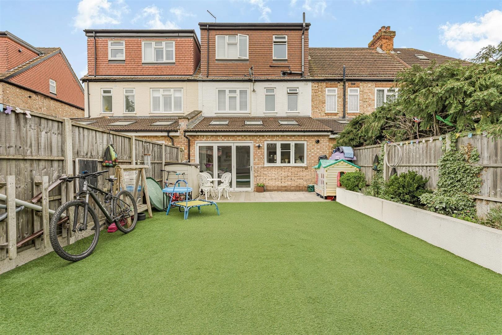 Property Image 56d0fb2e-beb7-4990-b408-4b5c2576ca9f