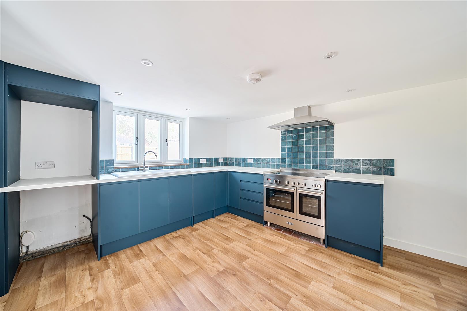 Property Image 56d58274-ab46-4bf7-a72e-00738ca49cb6
