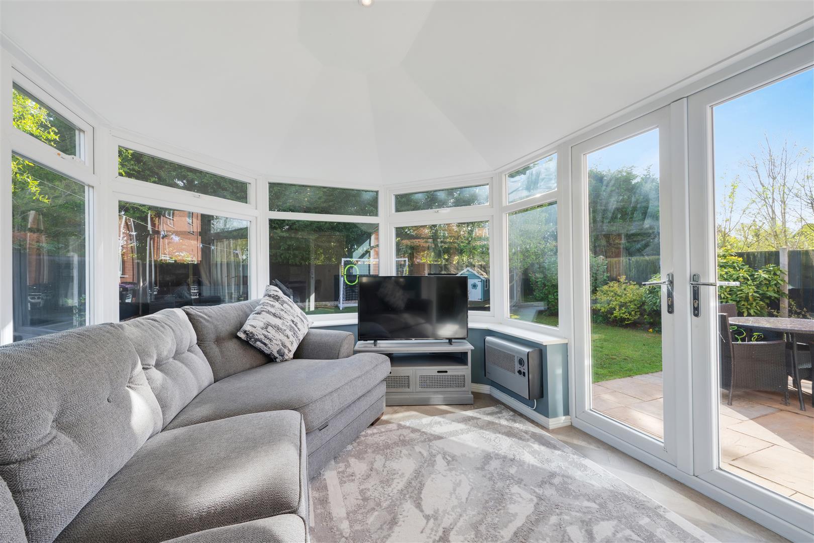 Property Image 56e42688-7249-4444-8c4b-e24c36d535ec