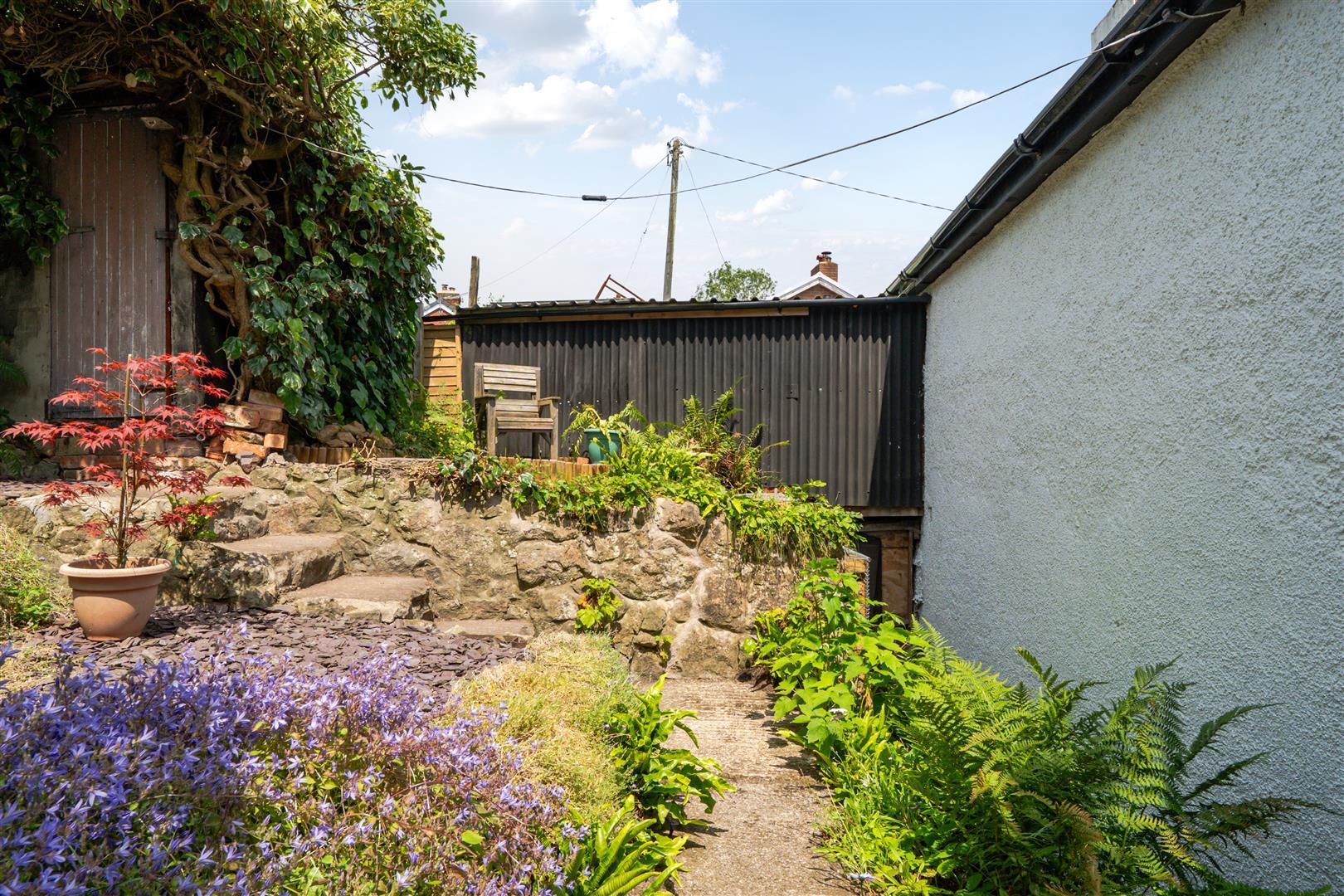 Property Image 56f0ed3b-371e-4286-9c71-d62a69574618