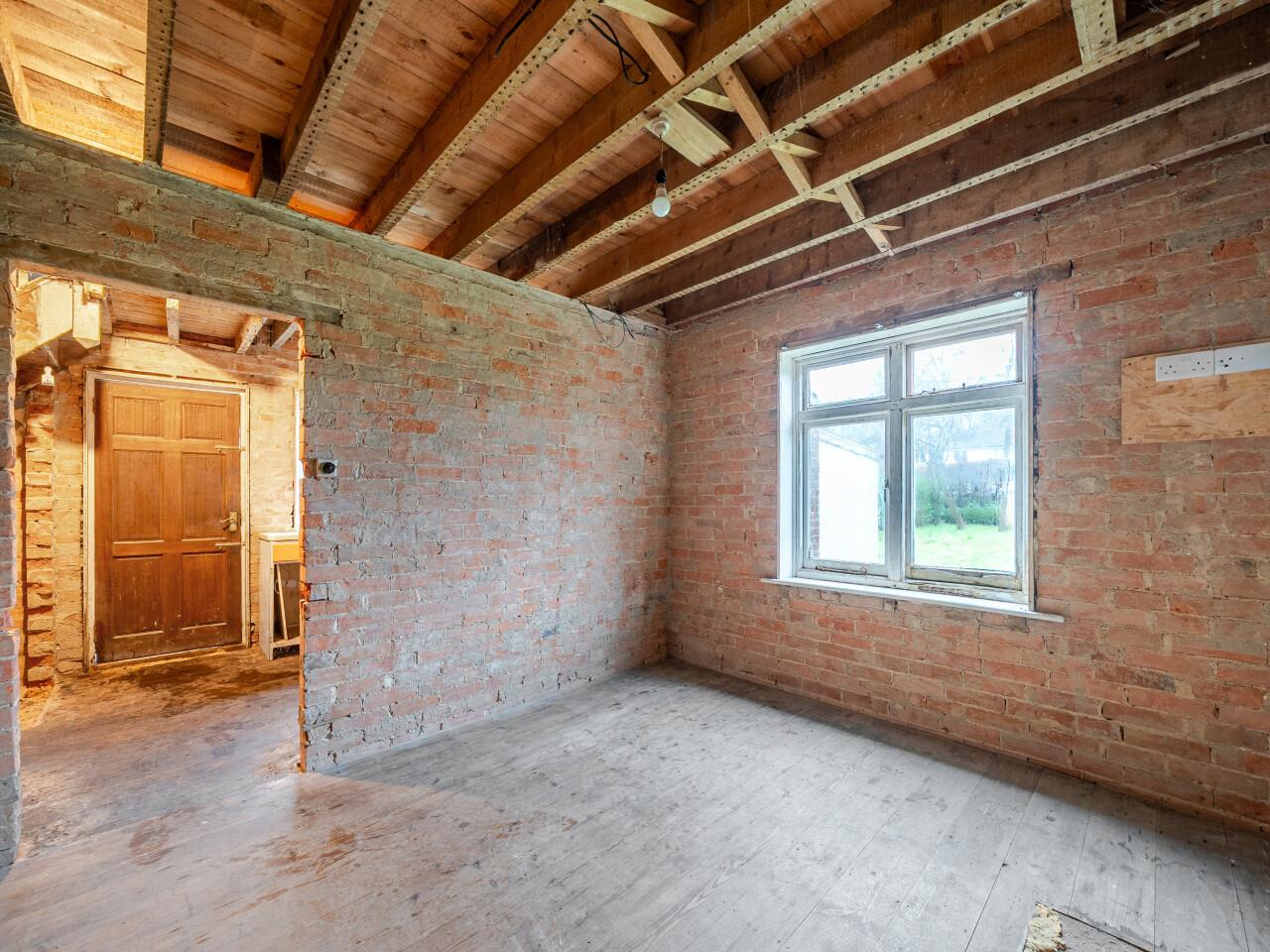 Property Image 56ffb3e7-ffb2-4023-bf3b-aa1d54d41b1d