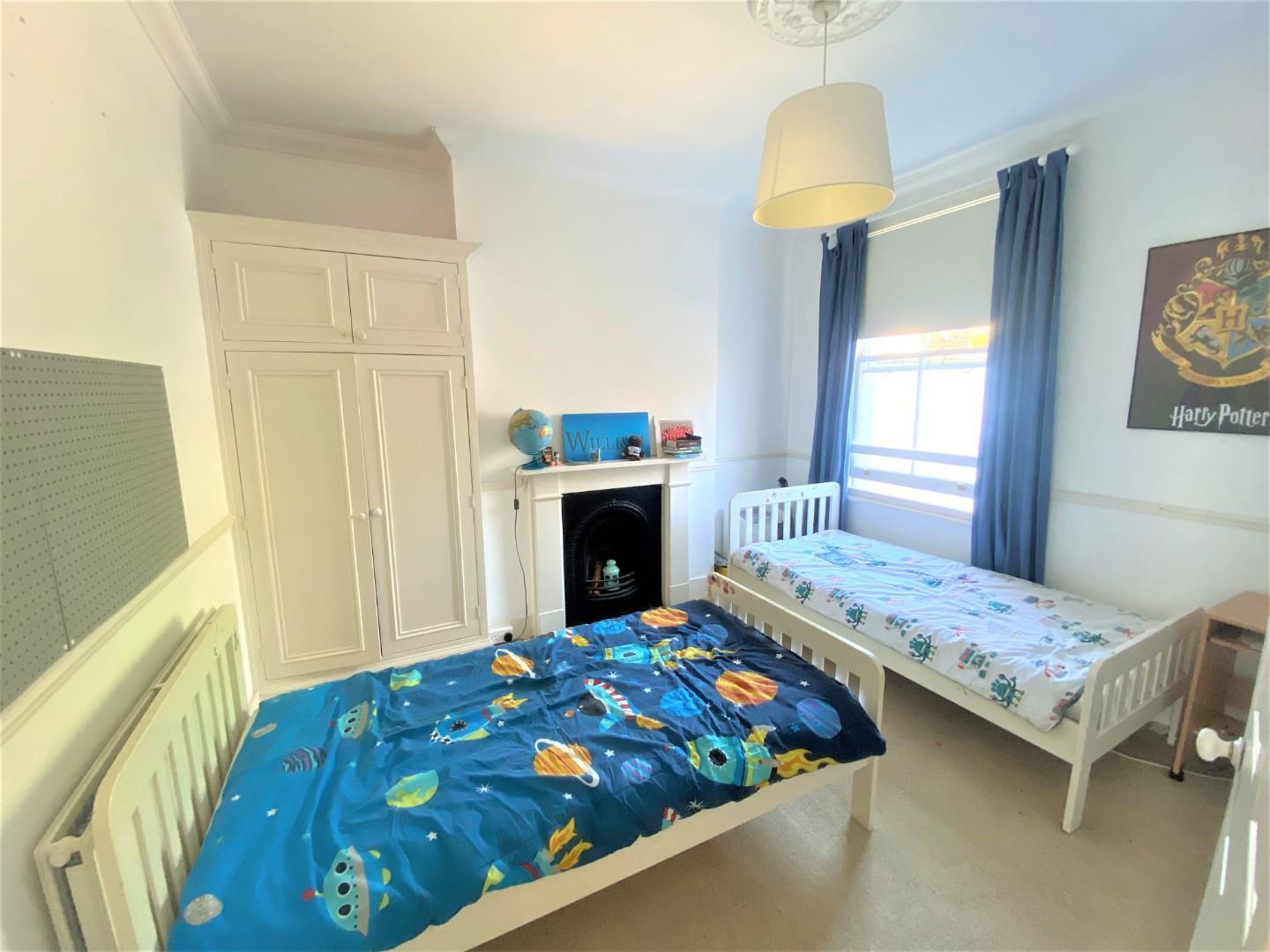 Property Image 570db89e-2999-4414-9758-35421c343759