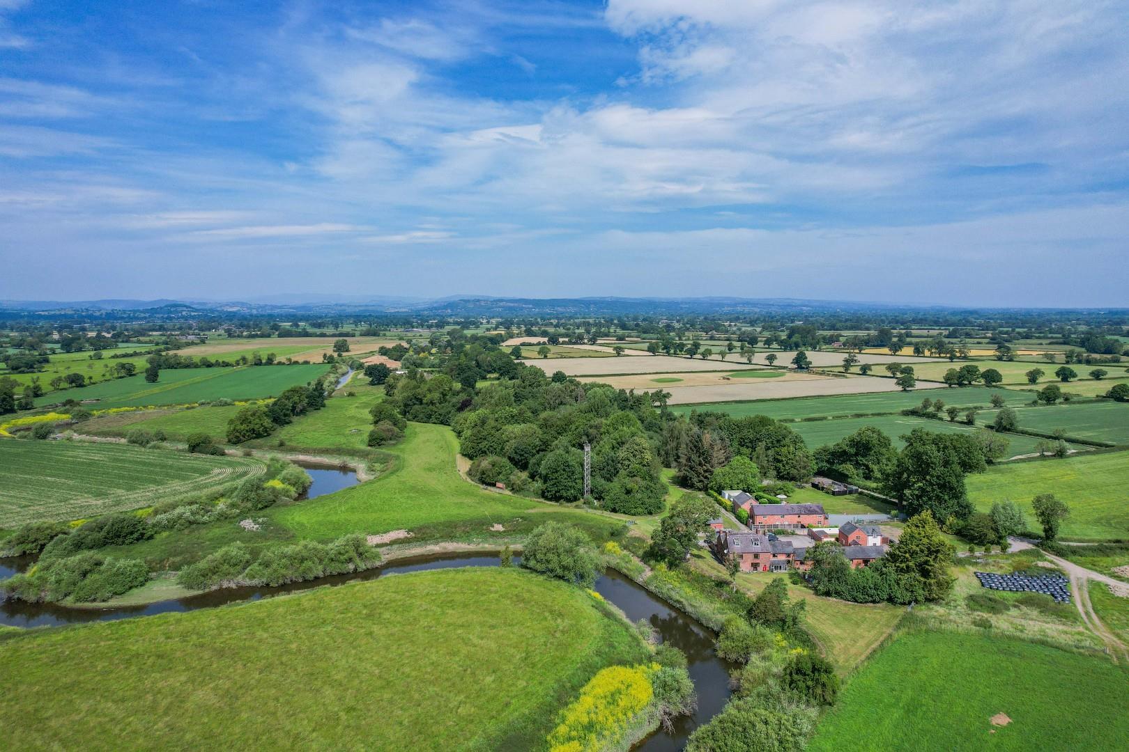 Property Image 572033a8-7bbc-4032-b8f4-74072221dc97