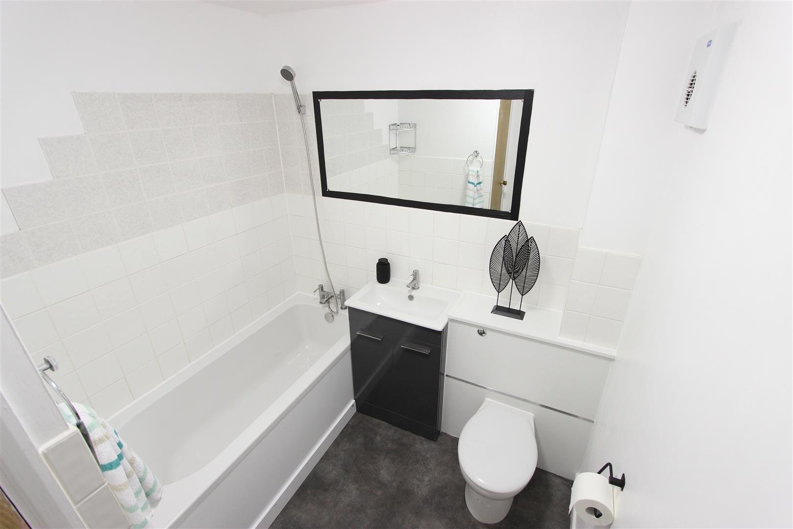 Property Image 57258a37-78d0-4219-a4d1-2a52eff4b669