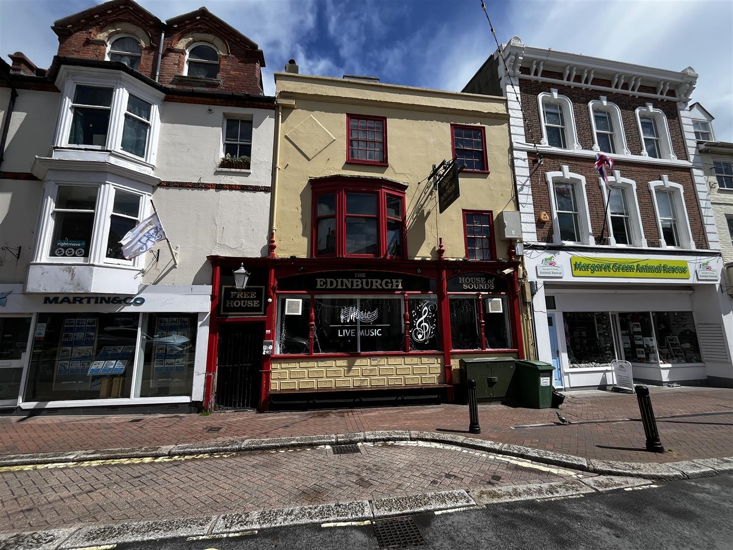 Property Image 574ed8f7-c16c-4d3b-a570-3a6e34f23904