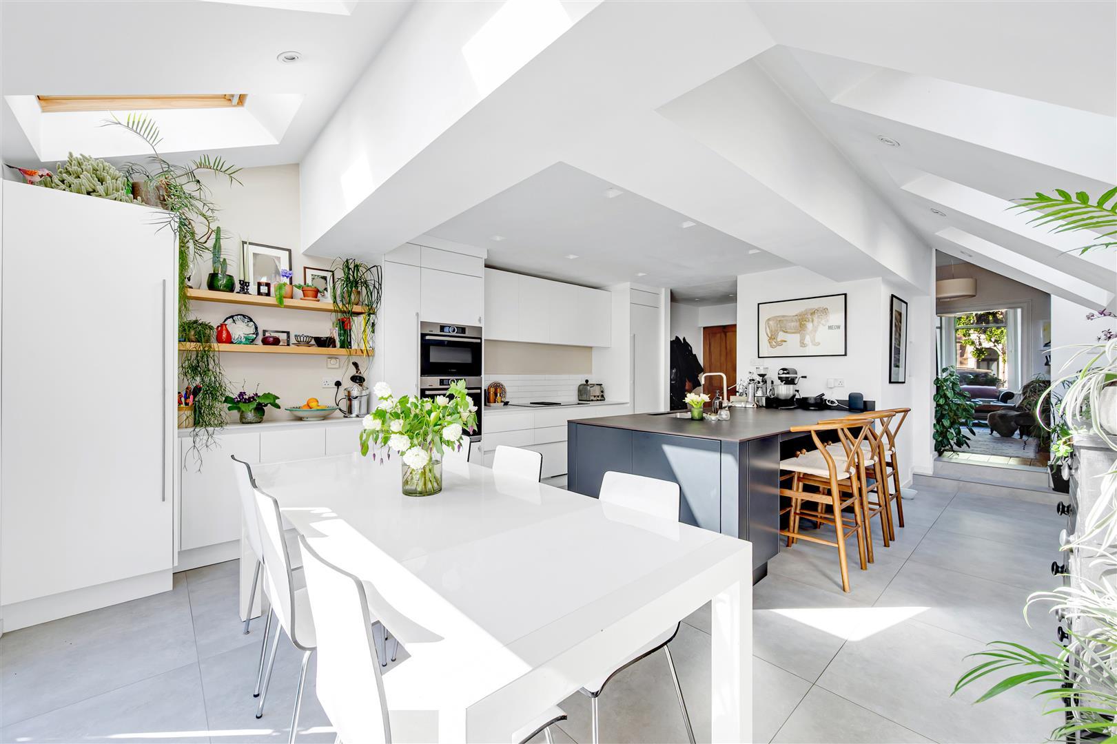 Property Image 5764395d-e18d-40d1-9181-dbffb4a38666
