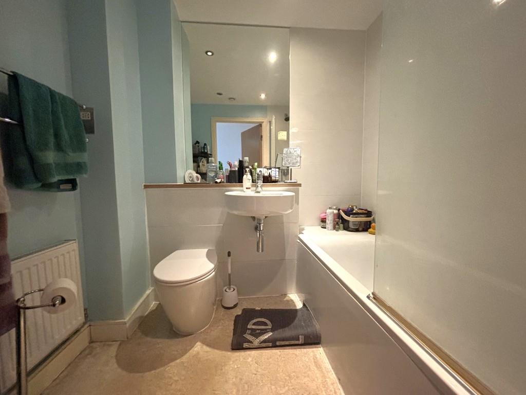 Property Image 576ad7aa-6646-4cb5-8306-4cad7f6f1267