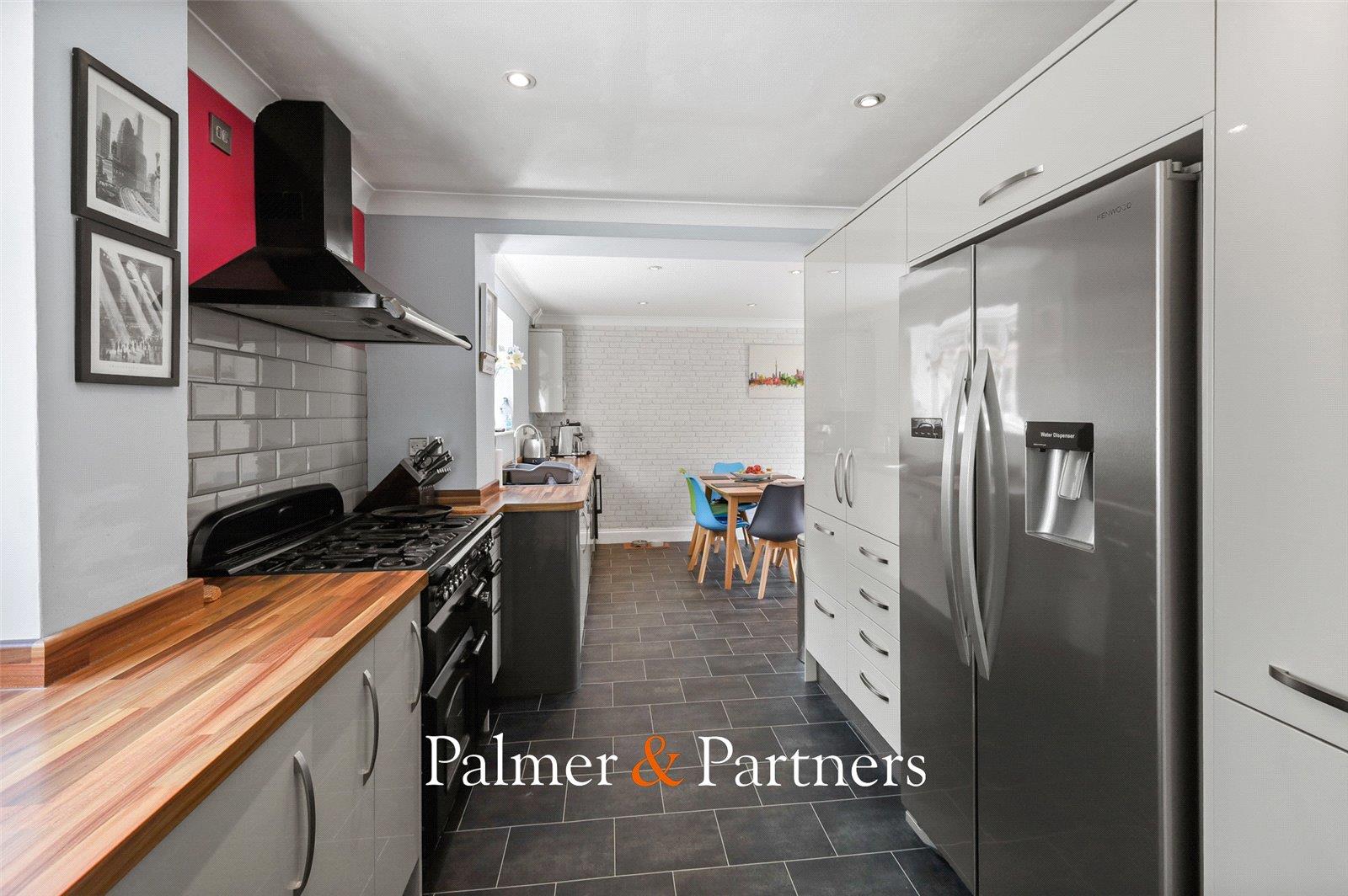 Property Image 57ce7bd2-4679-496c-a0ad-15d00463407f