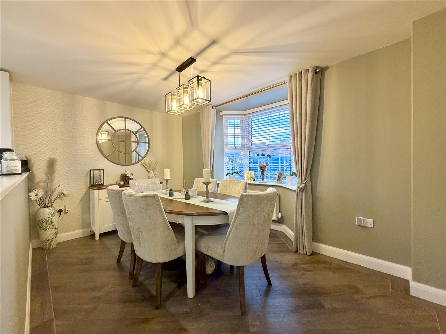 Property Image 57d37445-3dad-43bf-86a7-f24748c68f86