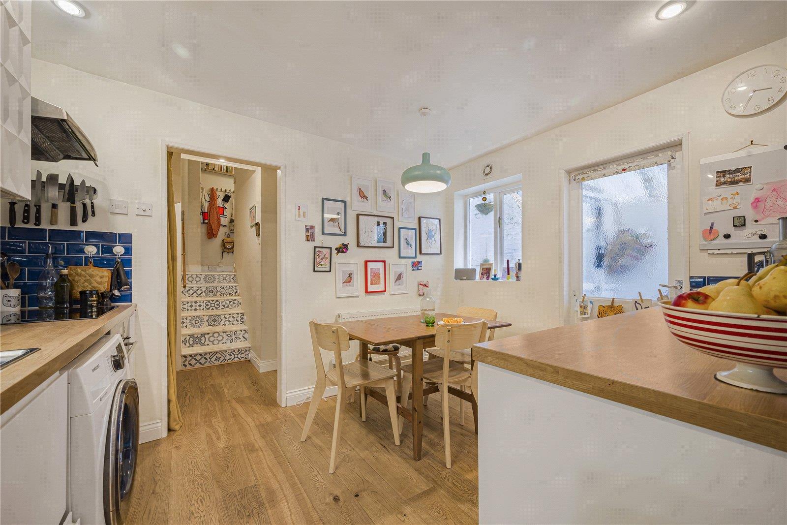 Property Image 57dd7554-b826-4329-97da-06c3aaed7ecd