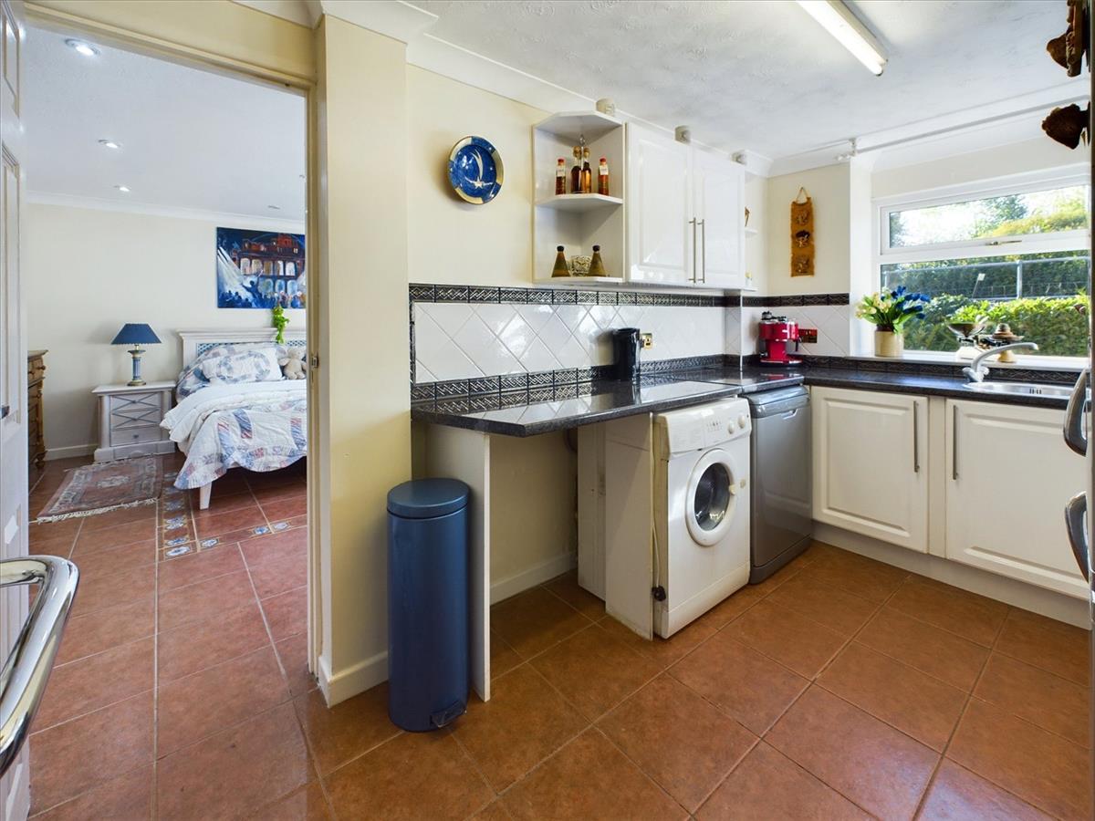 Property Image 57de7889-0f50-4d04-a405-20ac9aa27415