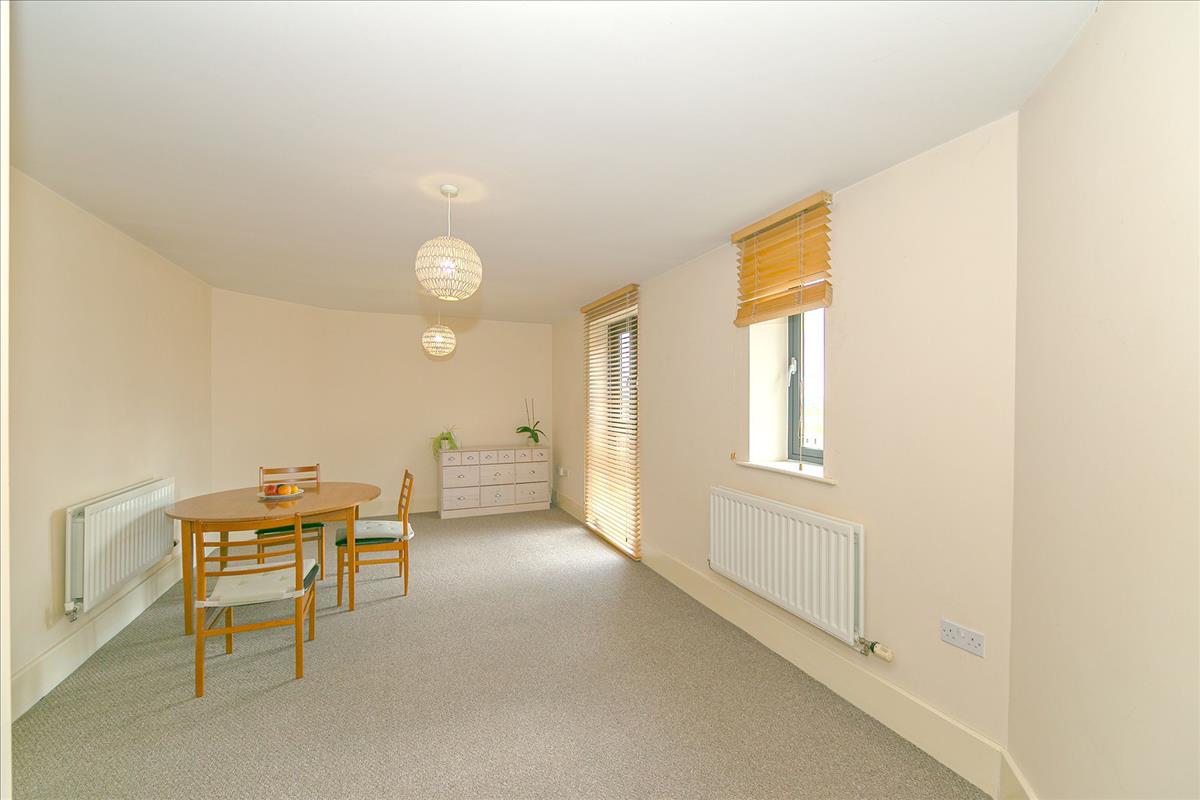 Property Image 57f66395-765a-45dc-9ddb-0194a356e9df