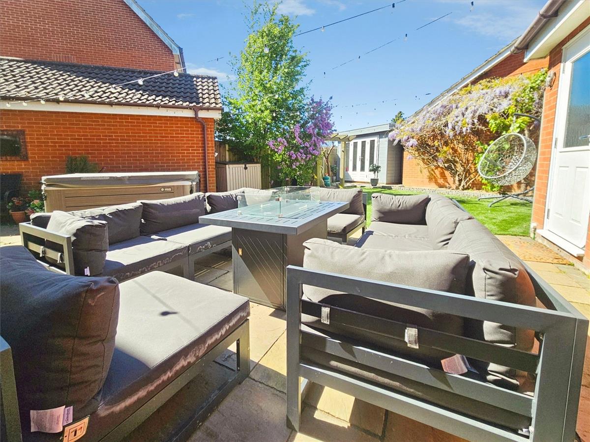 Property Image 580eb97c-8a4c-489f-9b6b-09c1ac8a869c