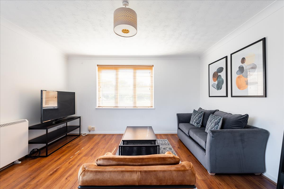 Property Image 58113795-178b-4fc7-b815-0e26e87603a3