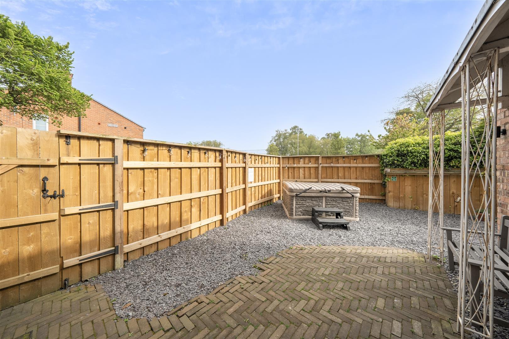 Property Image 581cb5d3-4ff3-4096-af6e-2436dcc2ded6