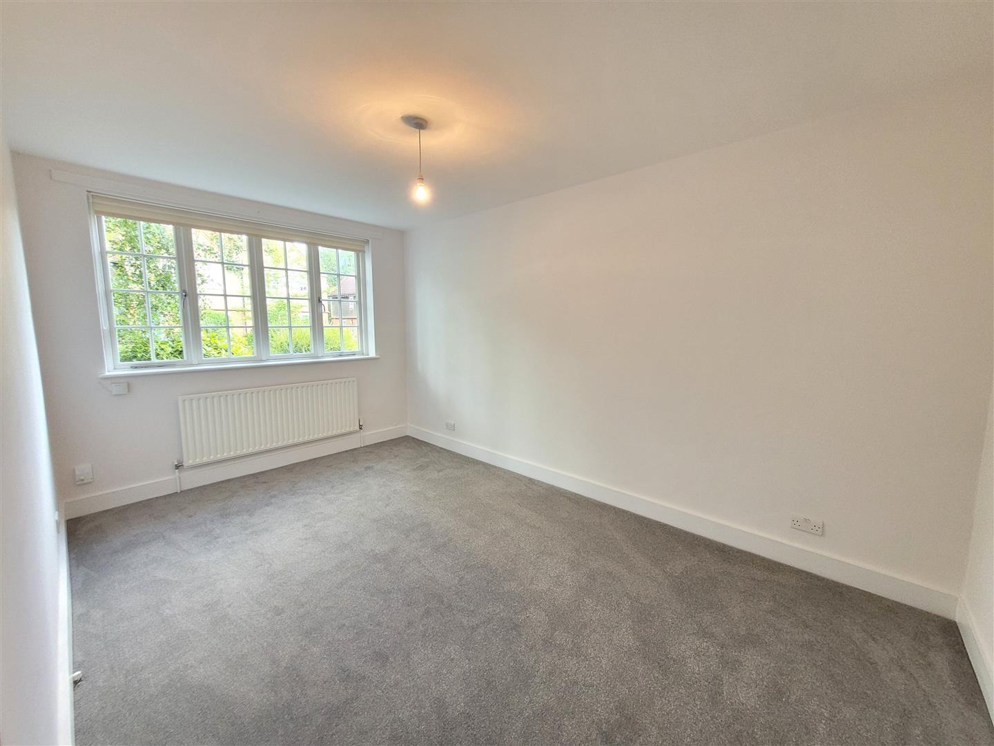 Property Image 581cd3bc-bb0c-43a8-969e-d5db45ecb4ea