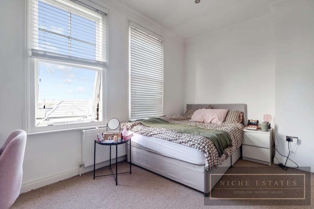 Property Image 582225a5-6d0c-4d4b-88b6-b25df553c570