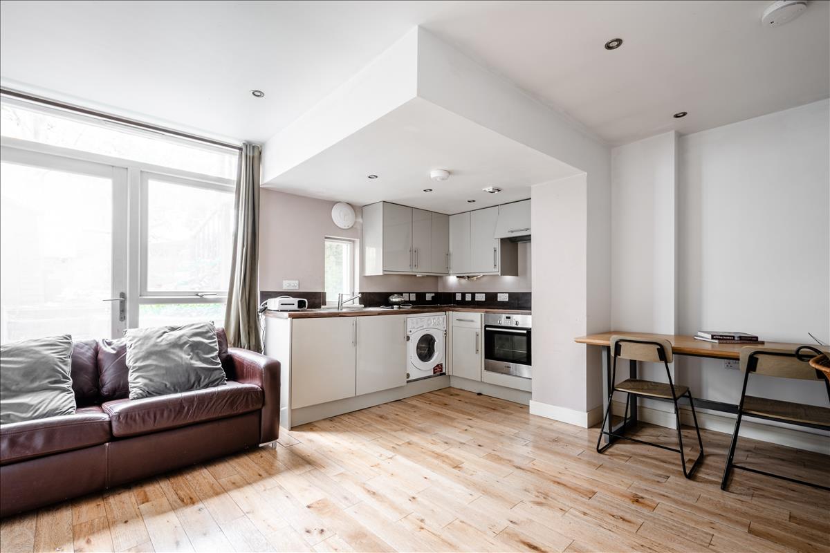 Property Image 5837dfbf-acbc-4faf-8cd6-bb0af02c5596