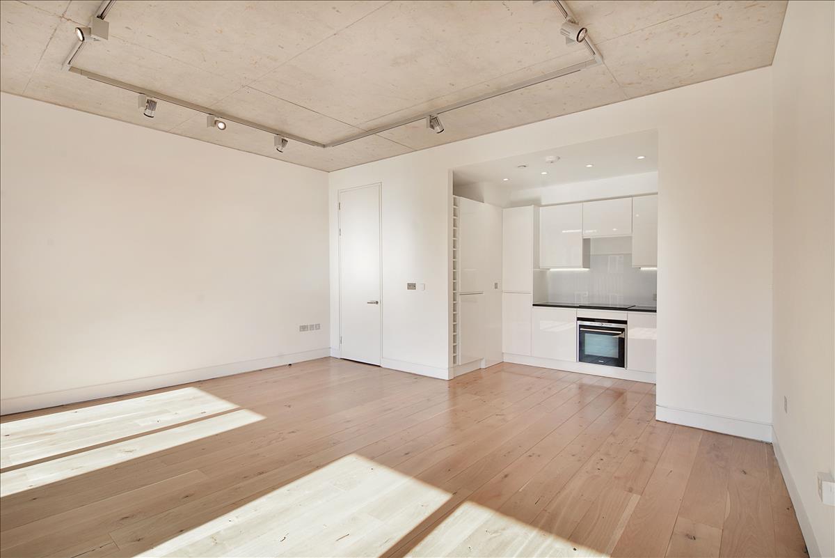 architecturally designed 2bed new build for rent in haggerston