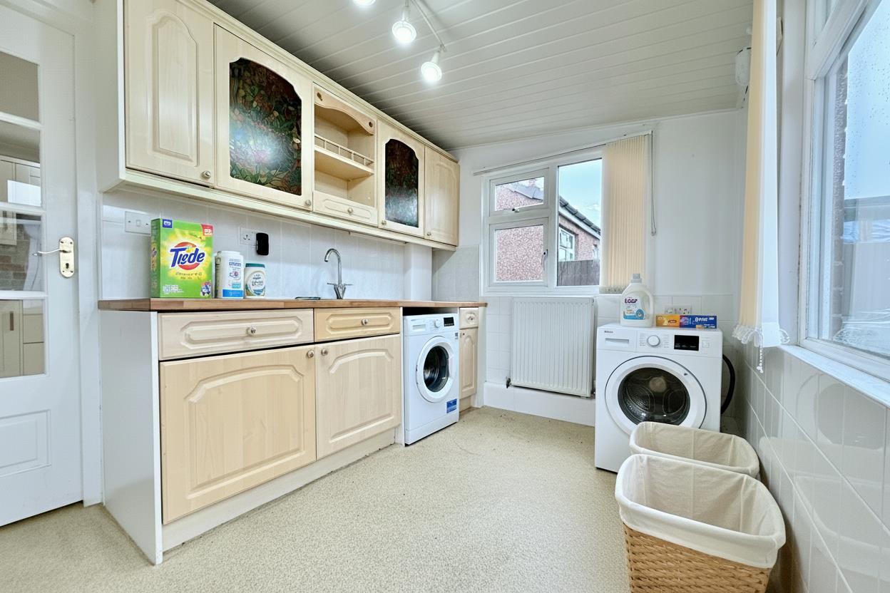 Property Image 584eb669-e753-4380-9c7c-998efd574068