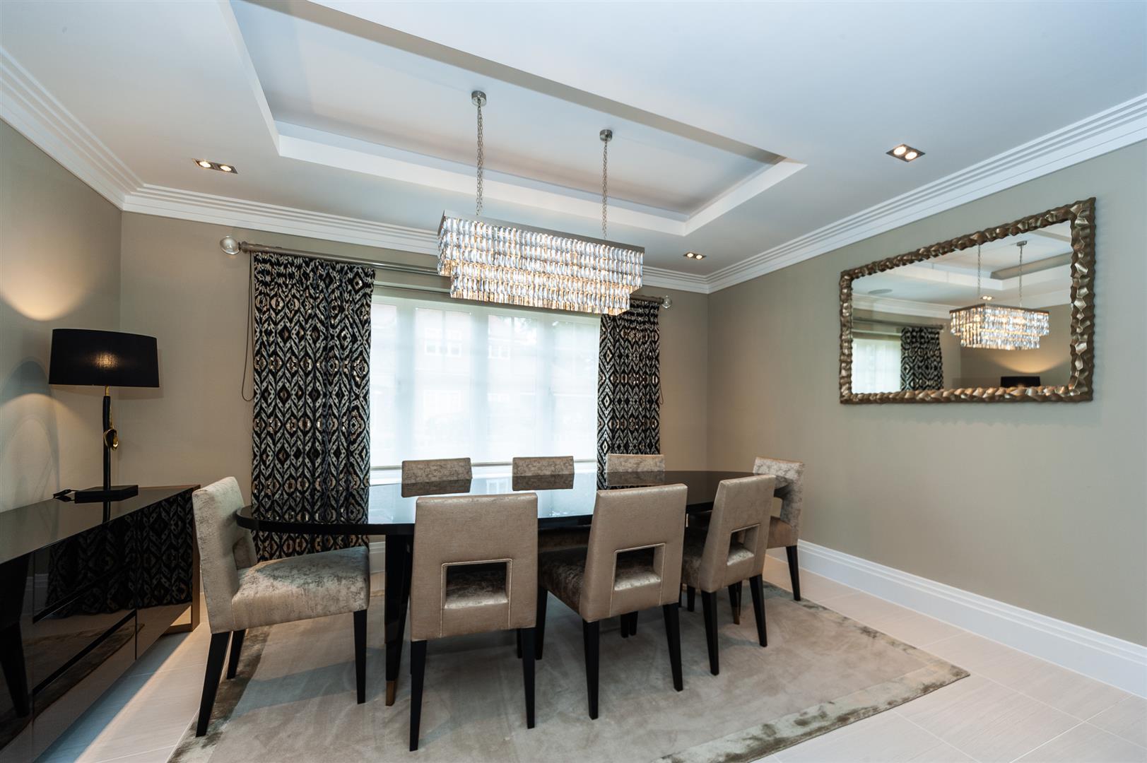 Property Image 585b9930-585d-48b2-8f1d-fd31eb094c0d