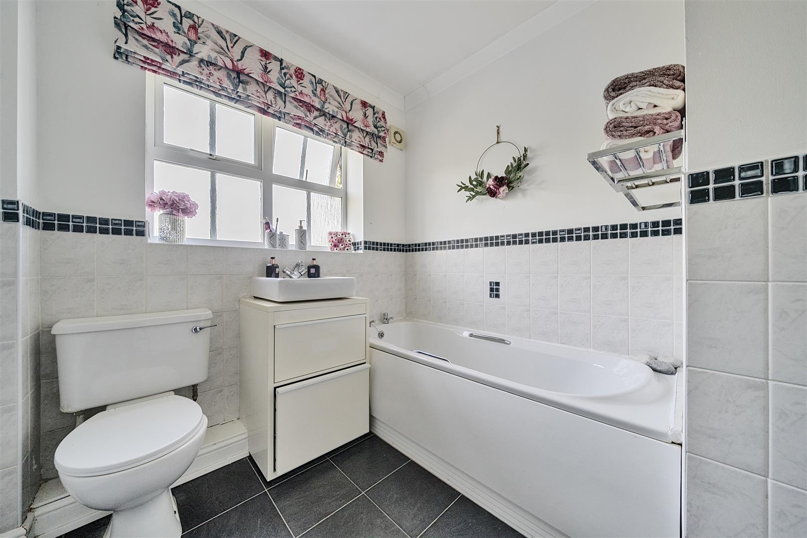 Property Image 585ef606-942e-4b5f-ba54-17af430c7ee6