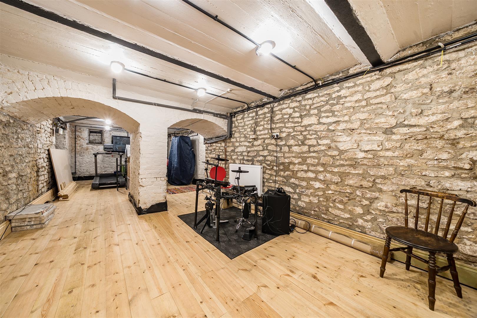 Property Image 586bf3a2-519a-4ad1-b920-103b26fcbda7