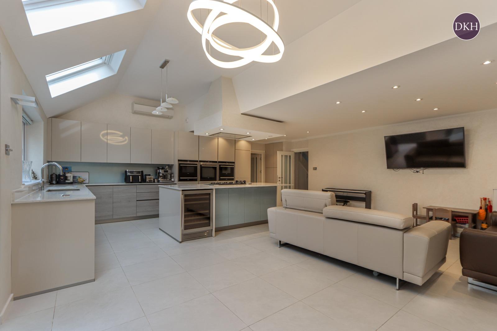 Property Image 588f5cf7-9e7d-4eed-8072-77437ecec546