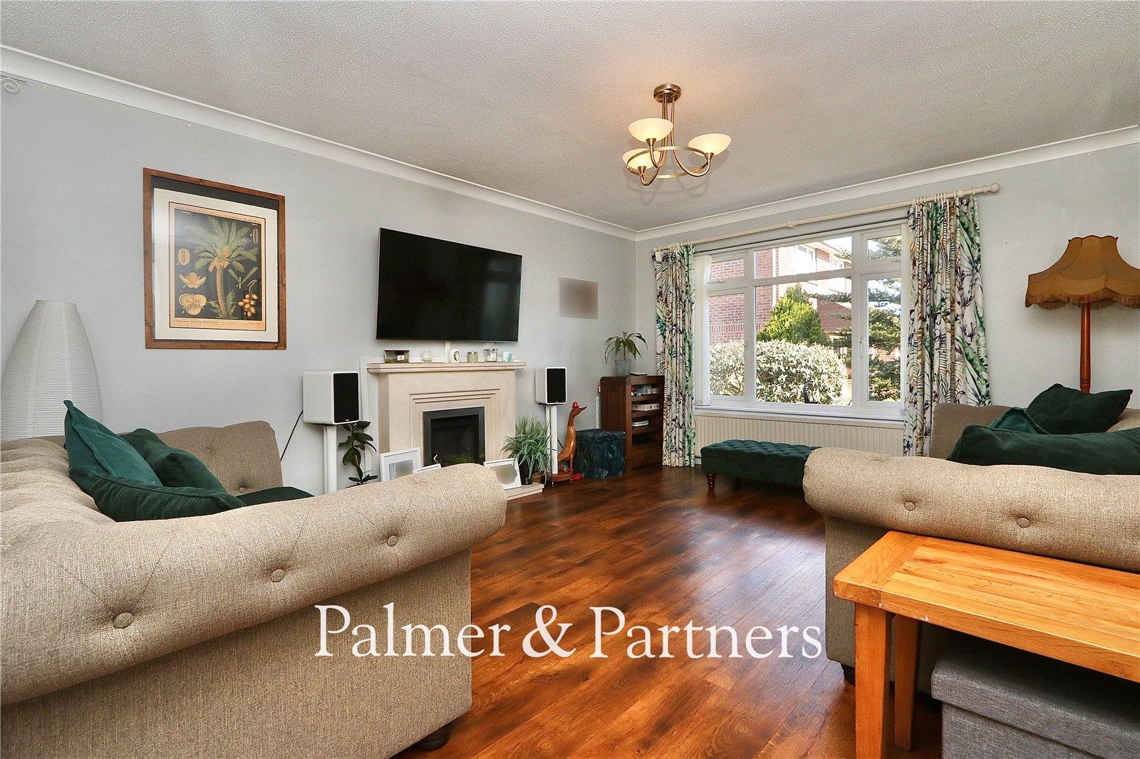 Property Image 58c3a588-c5f5-458d-85f2-48e830463435