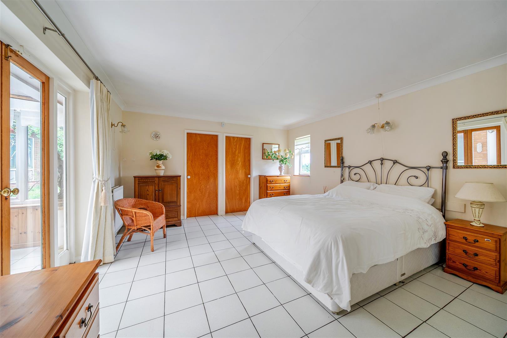 Property Image 58d7e854-23db-46ff-af77-f2762eb7b3a8