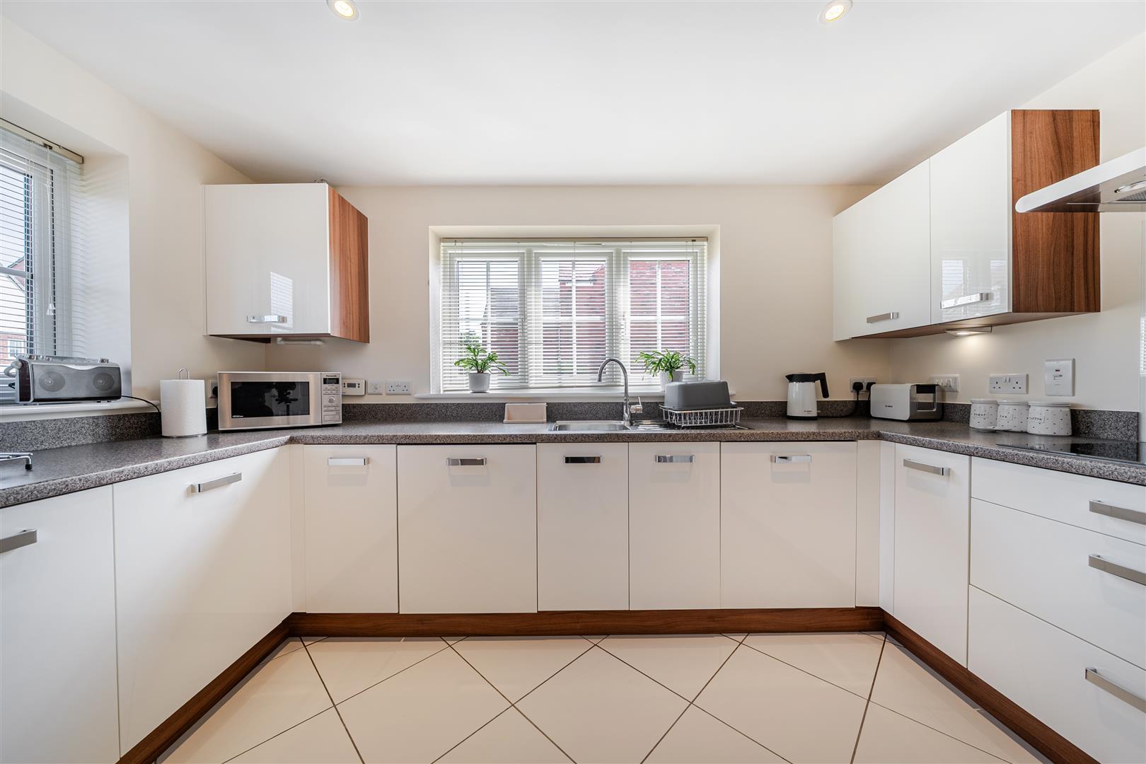 Property Image 58f0eef3-780f-4a2d-9897-900e64094f72