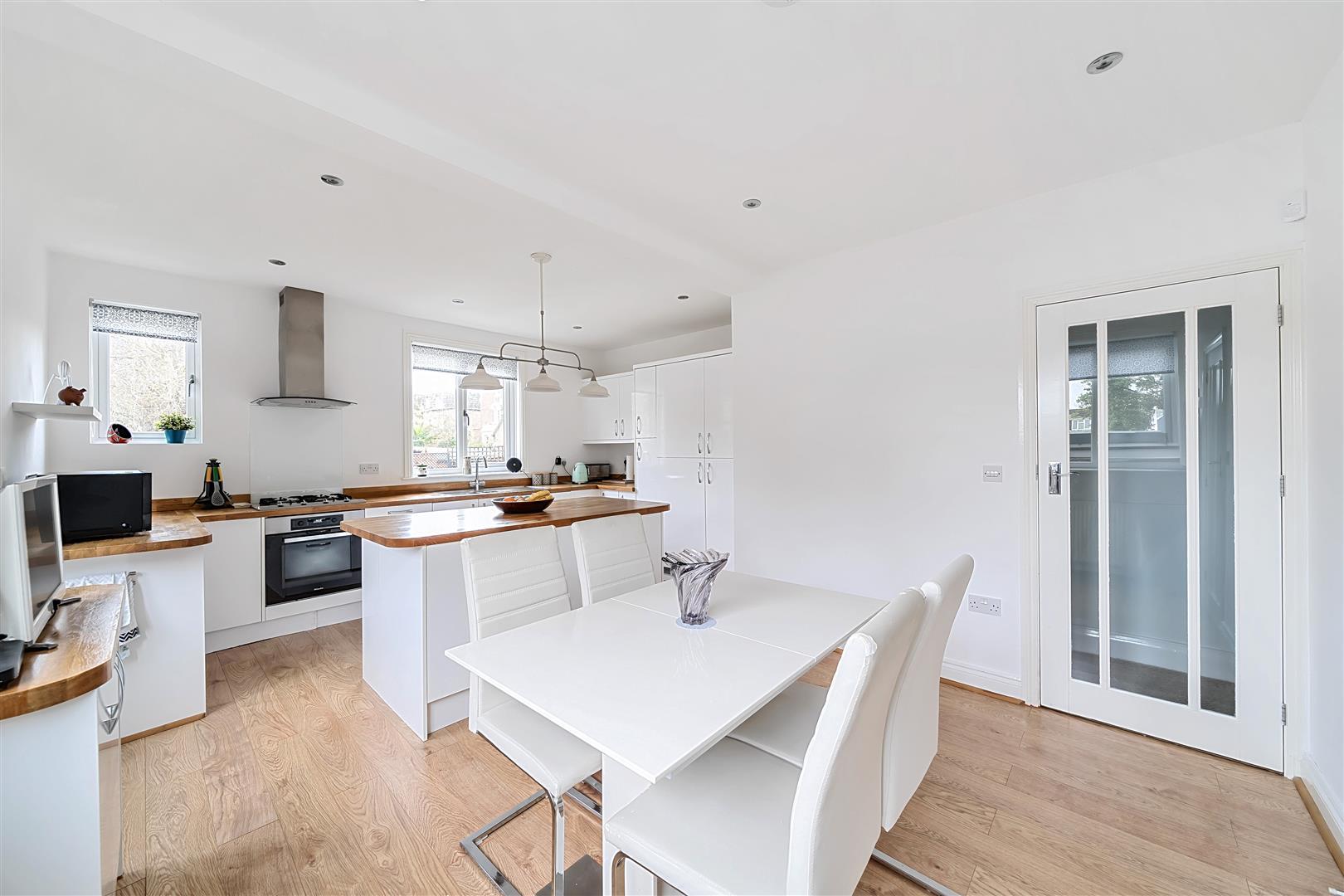 Property Image 5911fc40-b275-4c63-adc4-373780cc2a70