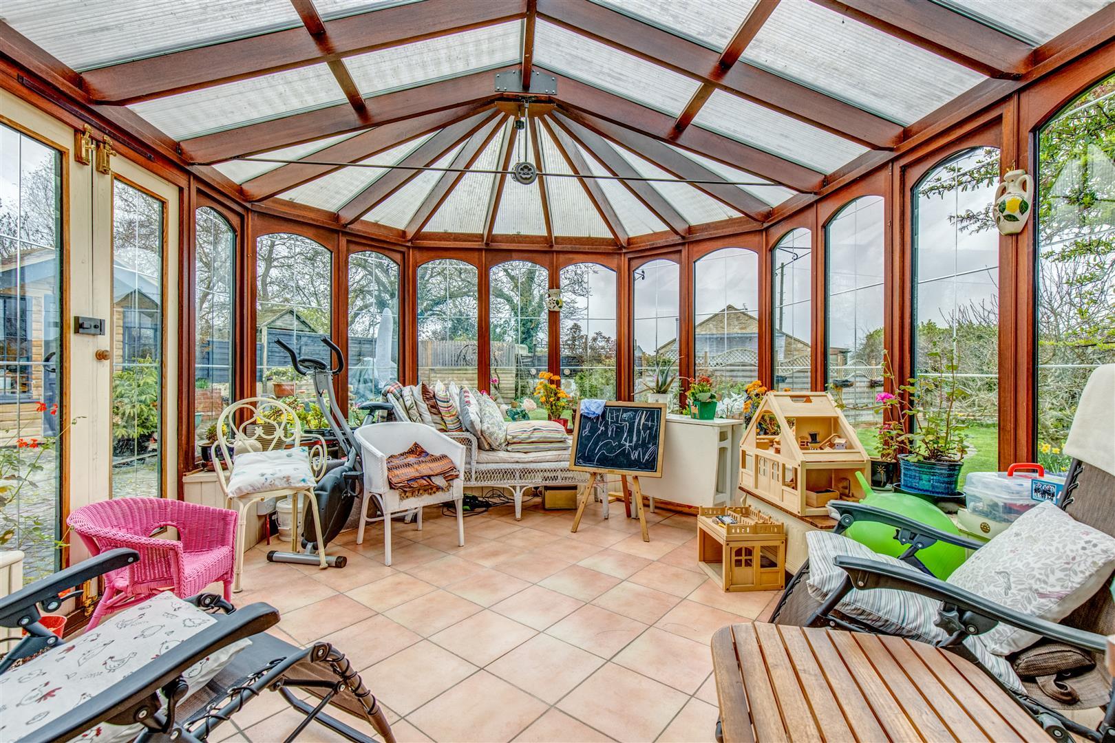 Property Image 591ad26b-ffdd-4836-a44e-3bf424b3bc53