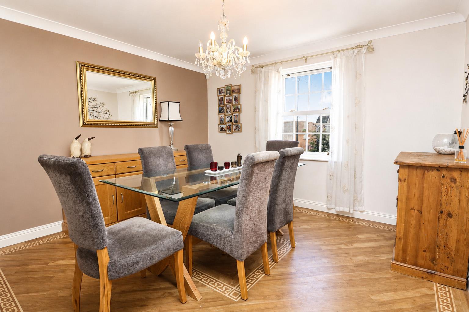 Property Image 591fed49-83a0-42cf-bd61-ed4418e4af44