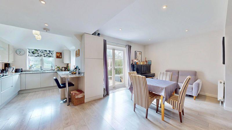 Property Image 592267cd-c212-4915-9fa4-de9c3fa12f5c