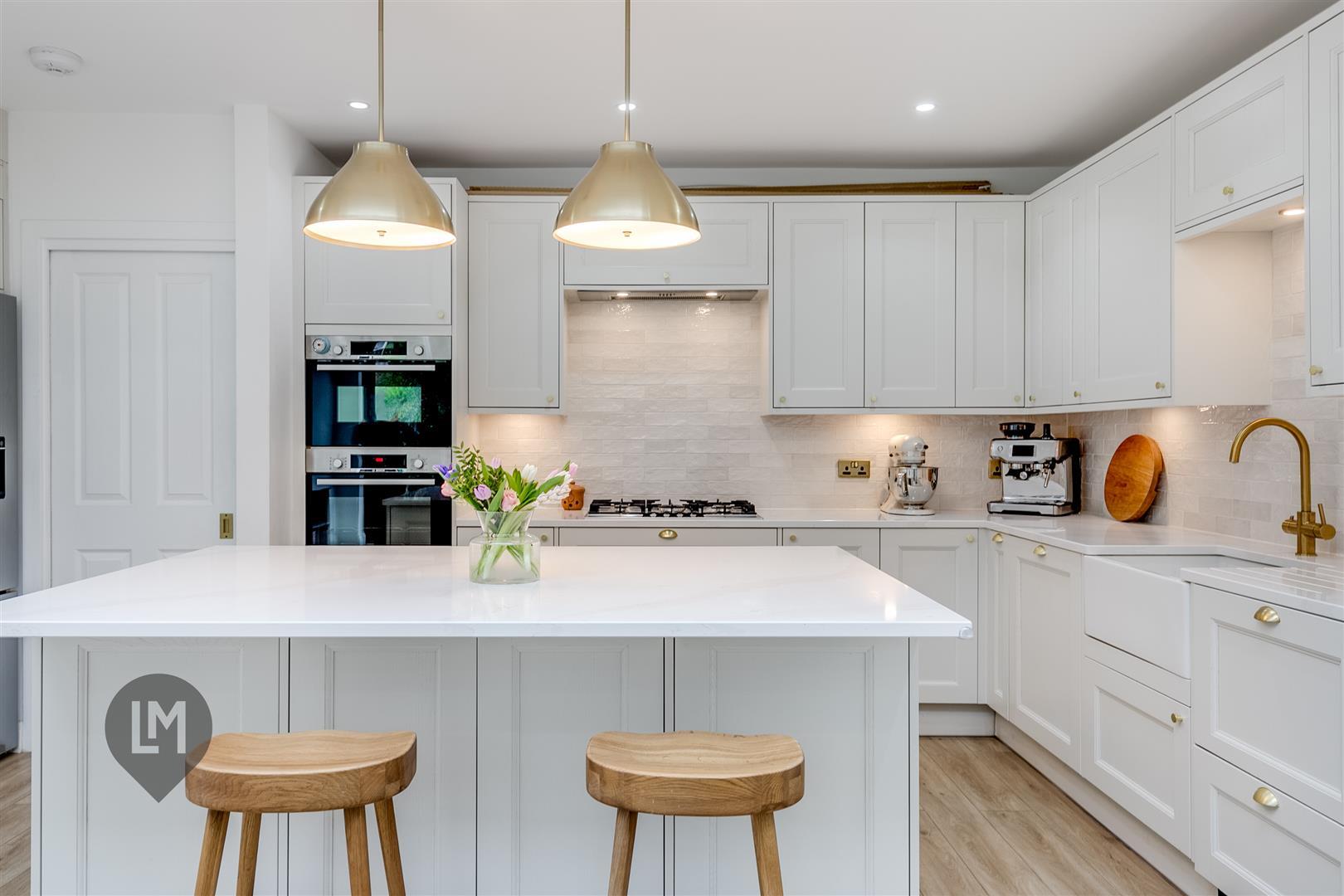 Property Image 5925113f-7870-414d-95e3-5a450bfac3a2