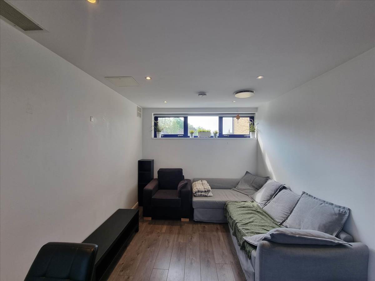 Property Image 593d5c48-608a-4626-903b-f08e547ff004