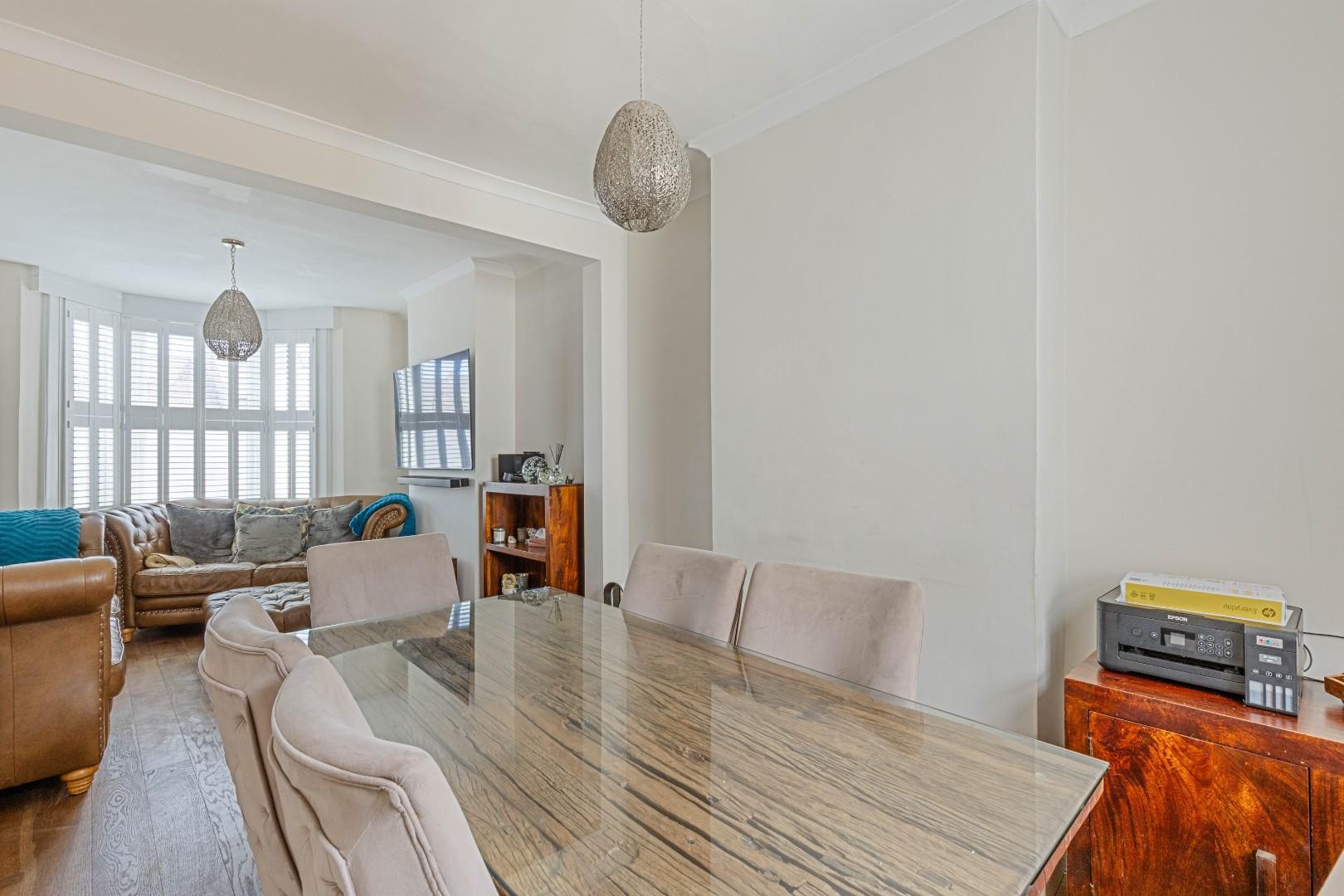 Property Image 593f0632-dcb1-4273-af2f-c3421a46a106