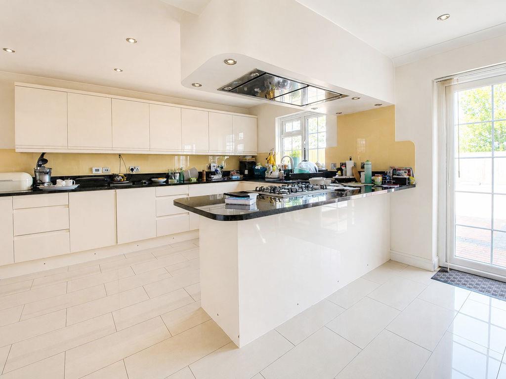 Property Image 59459e5c-f155-4b05-a829-3bf746fb738d