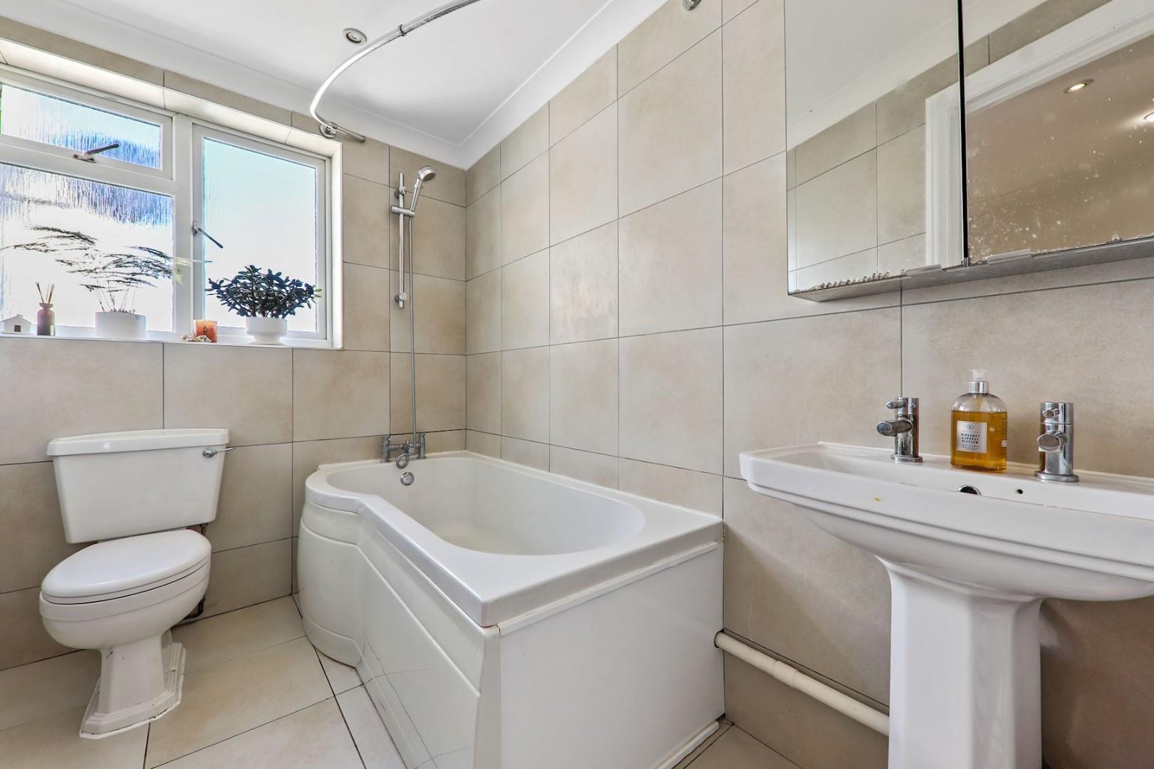 Property Image 5968285d-cc13-40d0-99e1-8fd3d4dcc703