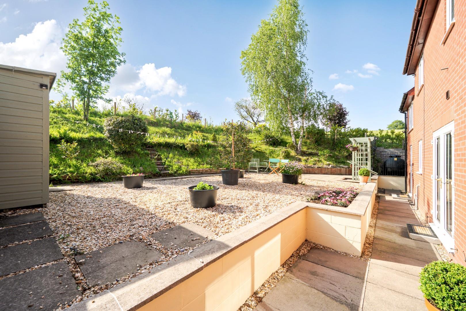 Property Image 596ce2cd-5808-456a-9104-3610f9262c96