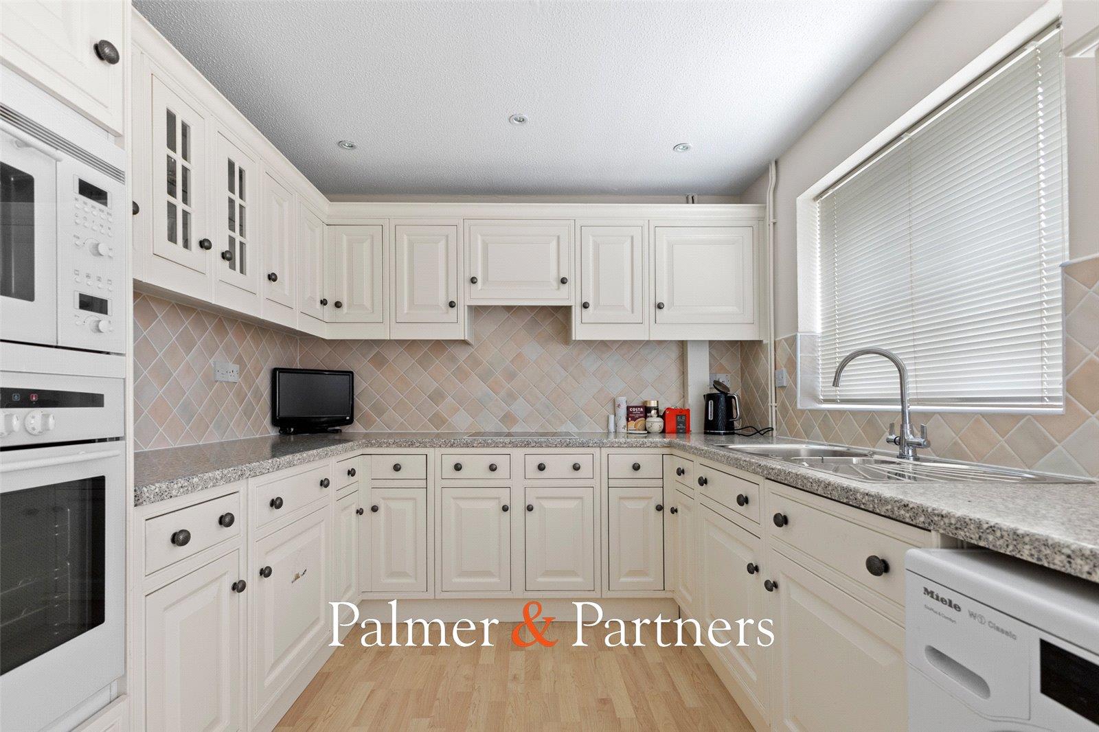 Property Image 596e254a-6d72-49a5-adac-8f49af8b1f5b