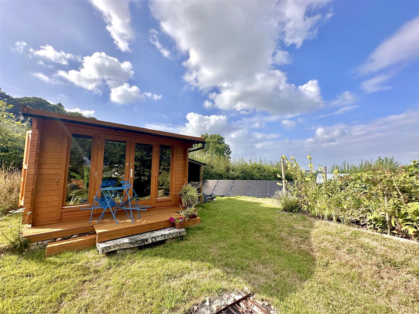 Property Image 596f6391-bb54-4610-a30c-769a7c89e84d