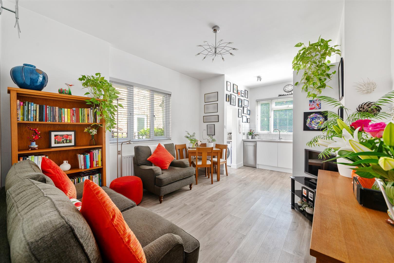 Property Image 5979e7e3-1929-44b8-ba1e-fd4929bf383f