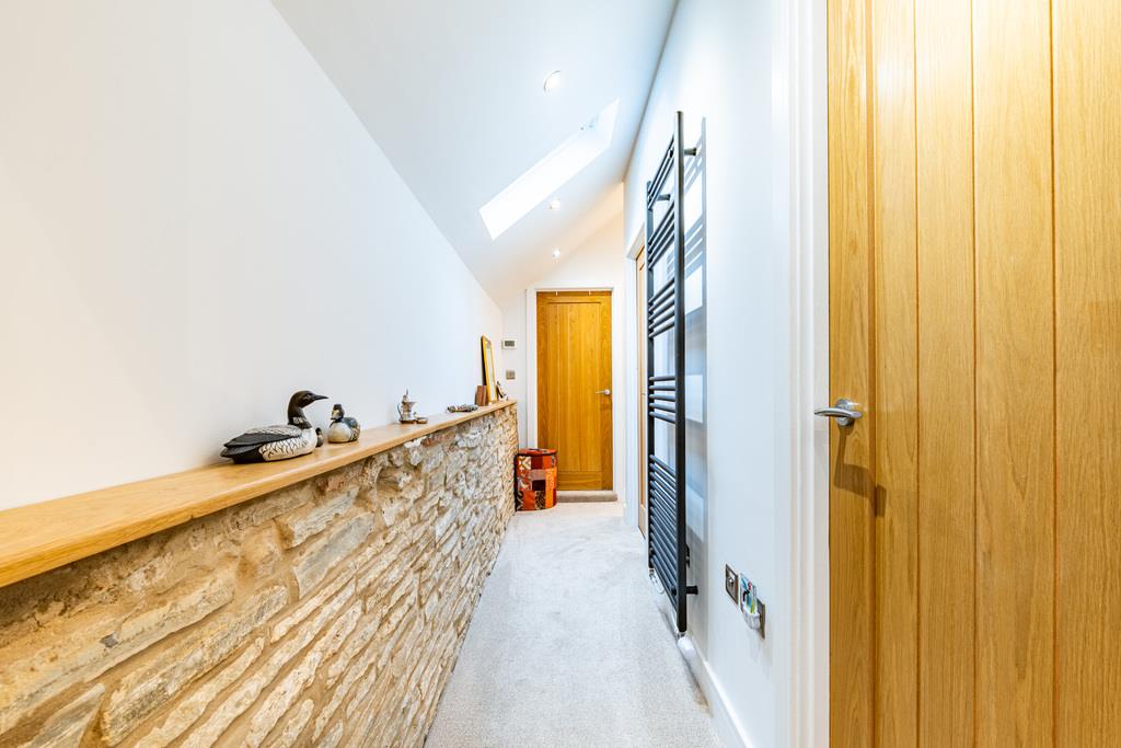 Property Image 5985f6b2-a8f1-4098-b802-222cfac683e0